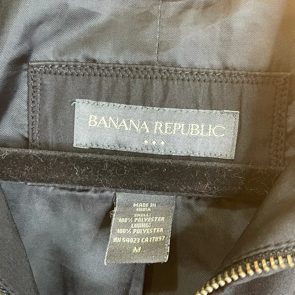 ⭐️Banana Republic Mens Medium Black Soft Shell Polyester Jacket mark on back